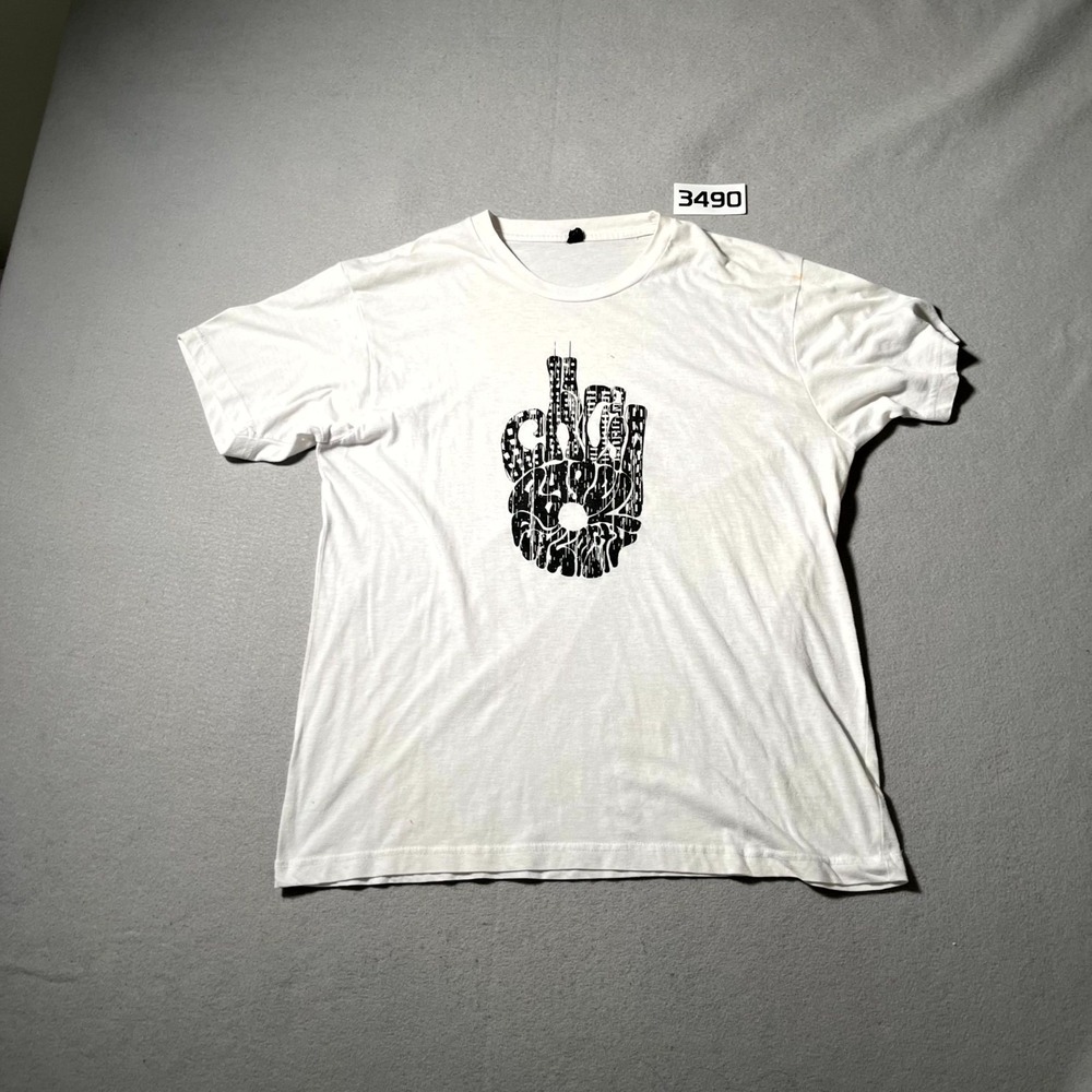 Urban City Skyline Hand Graphic T-Shirt Mens Large White Crew Neck Streetwear